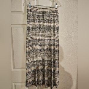CYNTHIA ROWLEY Long White and Black Skirt STRETCH VERY GOOD CONDITION